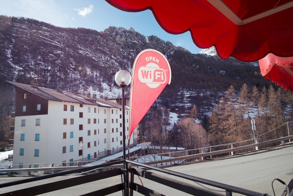 Hotel Etoile De Neige Вальтурнанш Экстерьер фото